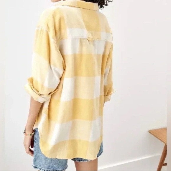 American Eagle Outfitters Tops - American Eagle Outfitters yellow and white plaid flannel shirt. NWT size S